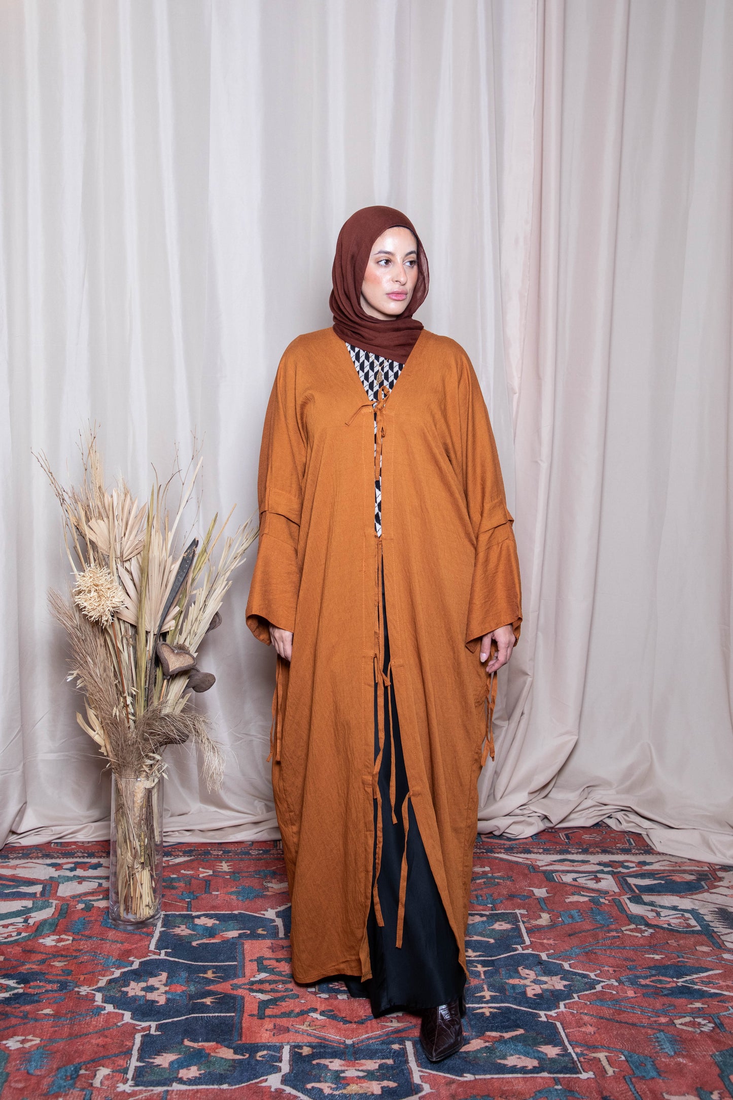 Bow Abaya