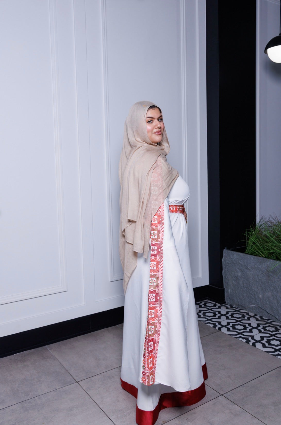 Shoulder Sleeve Thobe (crepe)